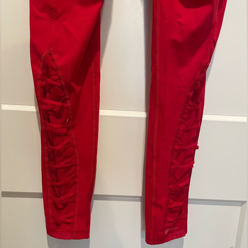 VS Sport Red High-Waisted Knockout Leggings